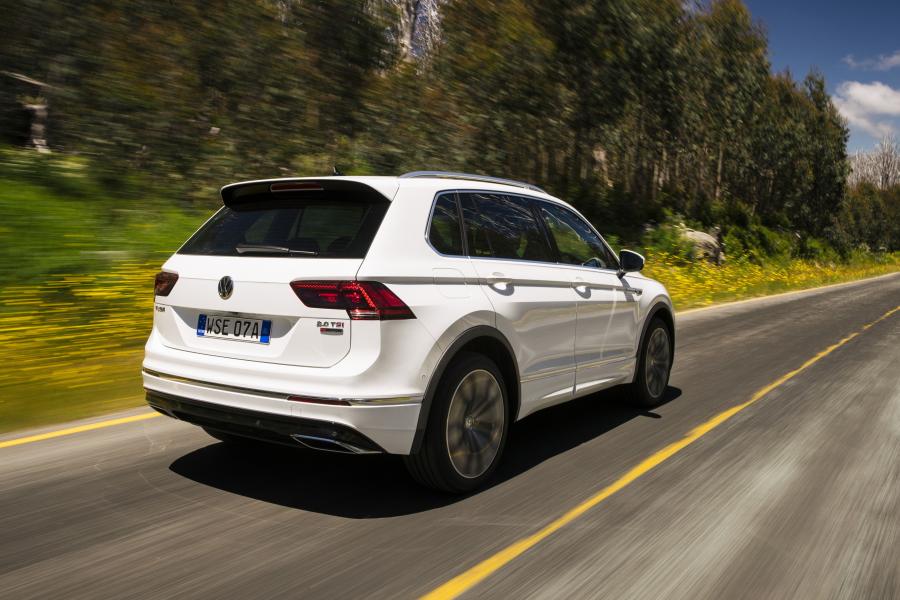  Volkswagen Tiguan R-Line 2016 года  (AU) (фото 26 из 30)